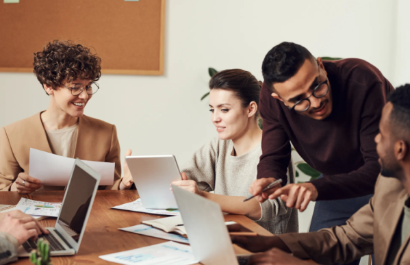 專業(yè)客服有良好的溝通能力