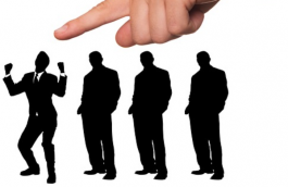 客服外包與業余客服的優劣對比