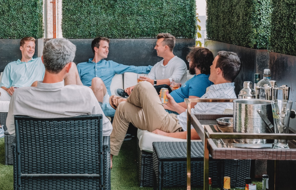 客服及時(shí)與客戶(hù)溝通詢(xún)問(wèn)　