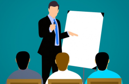 自己招聘和淘寶客服外包哪個好？