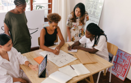 為什么網店會選擇客服外包？外包有哪些好處？