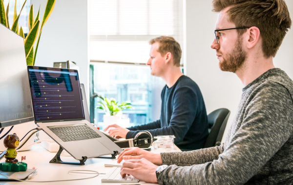 店主合作網店客服外包公司的好處