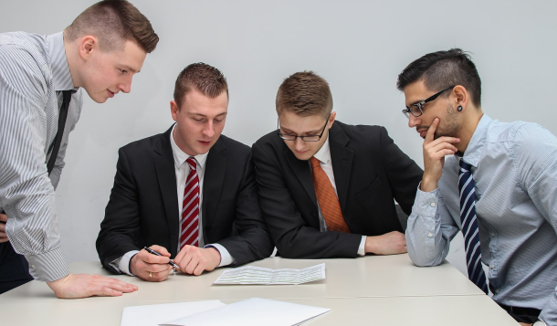 參考第三方平臺數(shù)據(jù)選品