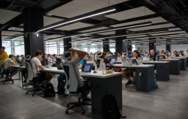 進(jìn)口網(wǎng)店該怎么選擇專業(yè)的客服外包公司？