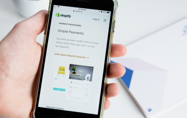 應(yīng)該怎么選擇正規(guī)的電商客服外包服務(wù)公司？