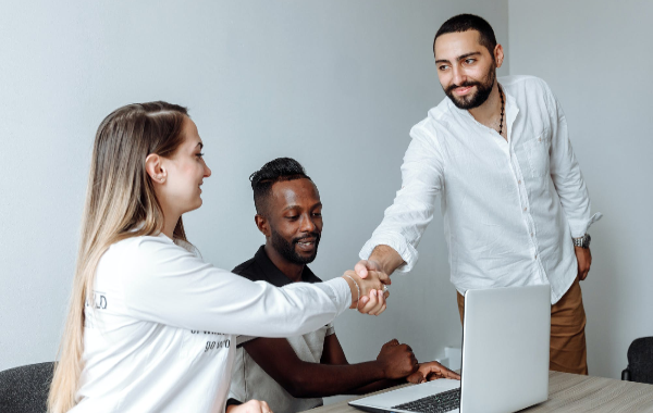 合作上方見面溝通