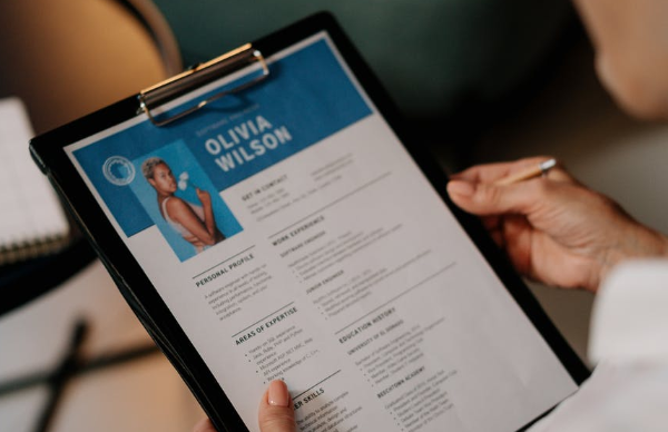 天貓客服外包公司能幫網(wǎng)店解決哪些疑難問(wèn)題？