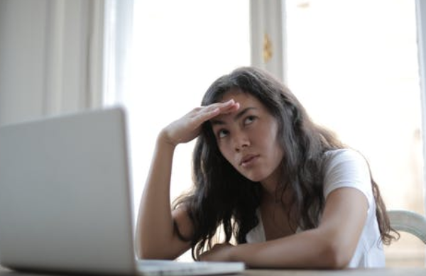 天貓網(wǎng)店客服外包公司客服人員控制情緒的方法