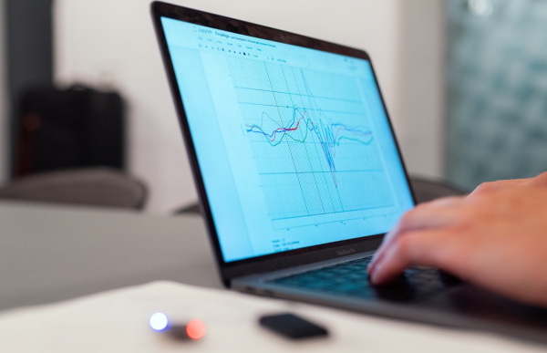 快手抖音客服優化問題怎樣解決？找外包公司可以嗎？