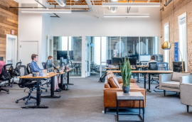 店主該怎么選擇qq群微信客服外包服務(wù)商？有哪些選擇方法？