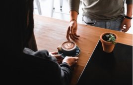 為什么說企業(yè)客服外包服務更有優(yōu)勢？從哪里看？