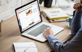 怎么選擇適合企業(yè)的400電話呼叫中心外包公司?