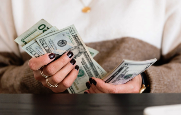 400話務(wù)外包費(fèi)用多少？外包客服價(jià)格高嗎？