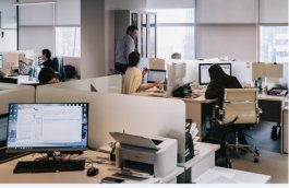 正規北京電話客服外包商具備的特征,選擇外包方法