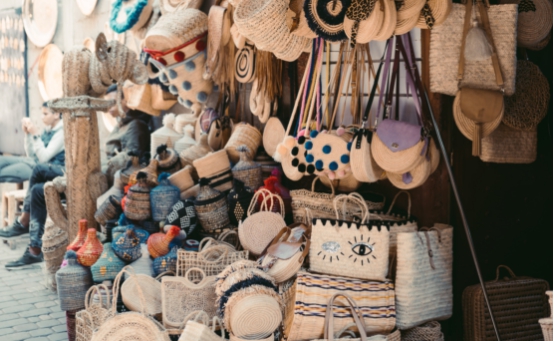 在批發(fā)市場(chǎng)選擇貨源