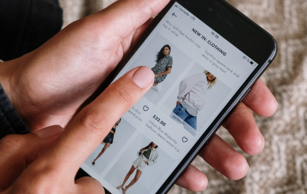 淘寶服裝店客服溝通技巧，服裝店淘寶客服的話術(shù)