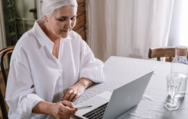 網店售前客服需要掌握哪些專業知識和技能？