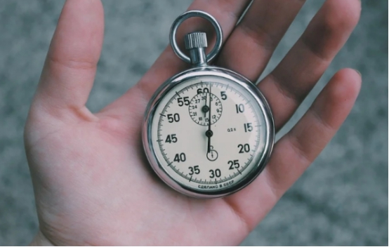 運營商選擇電話熱線外包服務的優勢和好處