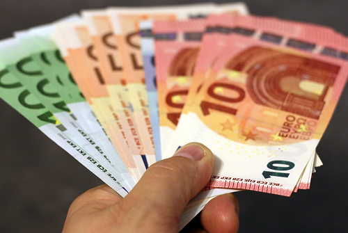 上海網店外包客服的費用（上海電商網店代運營外包客服公司的收費費用）