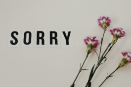 客服致歉安撫話術(shù)(分享優(yōu)秀在線客服電話客服的及時致歉安撫顧客情緒的話術(shù))