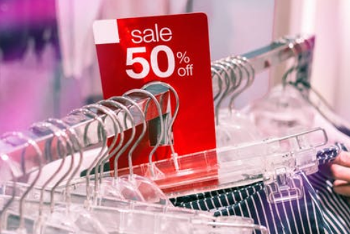 邀請(qǐng)?zhí)詫氼櫩图尤牖顒?dòng)的專屬客服關(guān)聯(lián)銷售話術(shù)