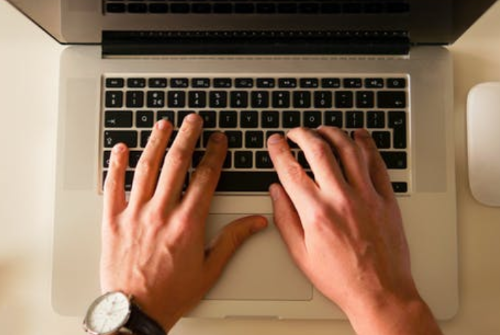 電商客服與客戶對話