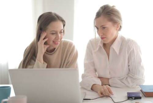 把問題反饋給相關部門