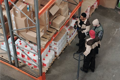 存?zhèn)}庫(kù)物品時(shí)造冊(cè)登記