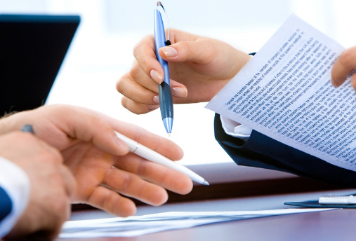 注意簽不損害自己利益的合同