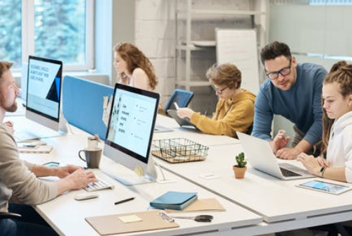 協助員工解決退款