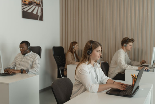 抖音小店的客服職位種類以及管理客服人員的方法