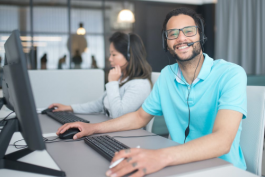 合格高效的抖音客服應該具備哪些專業知識?