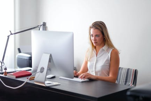 該怎么取消快手授權管理應用？