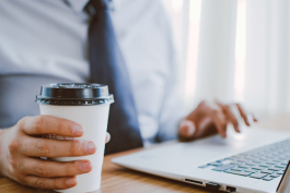 快手網(wǎng)店“假一賠九”服務(wù)規(guī)則包括哪些內(nèi)容？