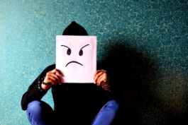 拼多多客服罵人投訴步驟及處罰規(guī)則