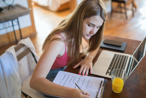 拼多多商家考試進入步驟