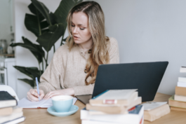 怎么做拼多多客服?售后問題怎么解決?