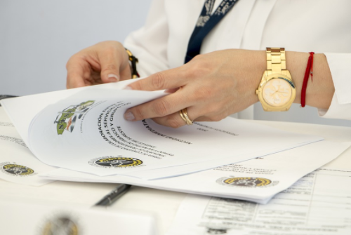 抖音店鋪名稱必須要跟營業執照同名嗎?