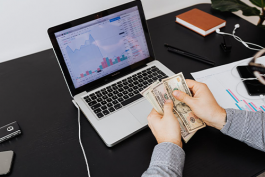 抖音直播每月收入多少?要遵守哪些規(guī)則?