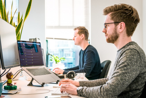 審核外包員必備，外包審核員具備的素質