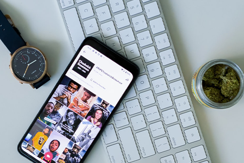 如何用手機(jī)裝修拼多多店鋪？裝修優(yōu)勢是什么？