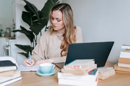 天貓商家哪些行為是違規(guī)的?違規(guī)原因及處理方式是什么?