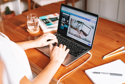 在哪里設(shè)置添加快手店鋪客服？快手新增功能有哪些？