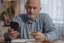 拼多多客服的工作內(nèi)容（拼多多客服的職責(zé)）