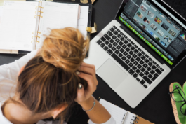 新手該如何經(jīng)營抖音直播電商網(wǎng)店?