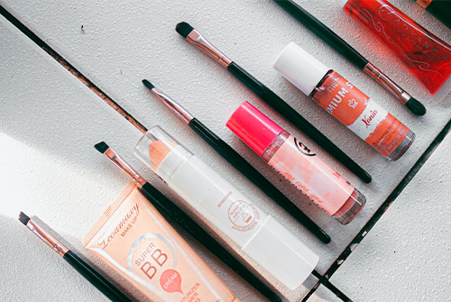 抖音網店怎么選擇貨源類目？新手店主如何選擇貨源？