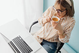 抖音視頻怎么上熱門?如何推廣作品?