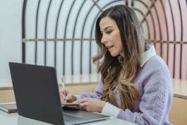 快手“描述不符”是什么意思?快手直播怎樣避免違規?