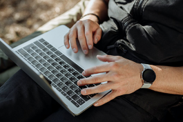 如何開通快手網(wǎng)店?怎樣給店鋪添加商品?