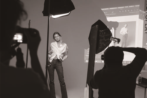 有開貨源拼多多網店和無貨源網店有什么不同？